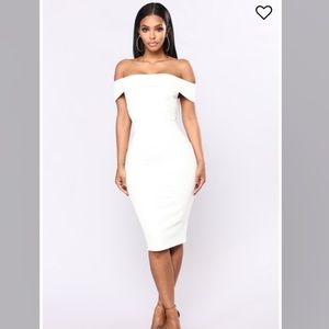 Chantal Off the shoulder dress – White